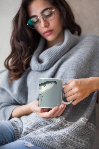 Paul Sinus Art Dekorative Tasse mit schönem Motiv Blauwal Wasserfarben schönem Design goldener Mond Angebote