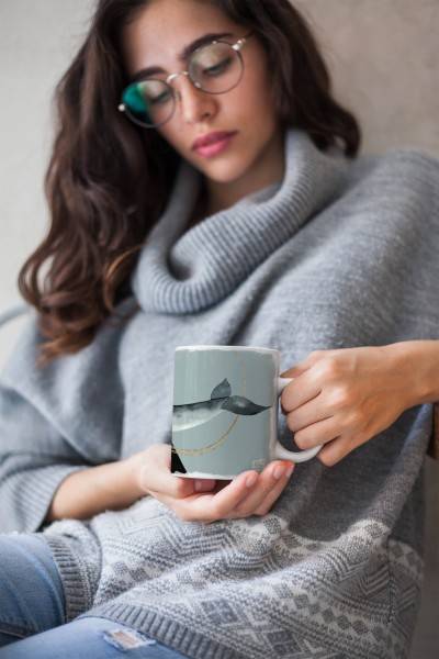 Paul Sinus Art Dekorative Tasse mit schönem Motiv Wal Bartenwal einzigartiges Design schwarzes Dreieck Gold Hotsell