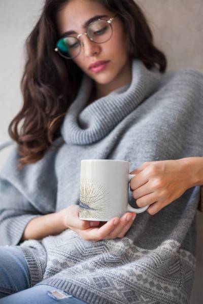 Paul Sinus Art Dekorative Tasse mit schönem Motiv Quallen Wasserfarben Aquarell Beruhigend Beige Pastellton Meist gekauft