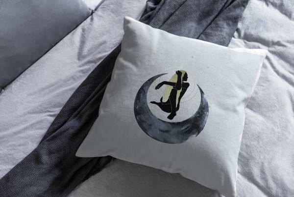 Paul Sinus Art Dekokissen Kissen Pastelltöne Eauzone Astrologie junge Frau Motiv Weich Schön Dekorativ Kunstvoll Tiefpreis