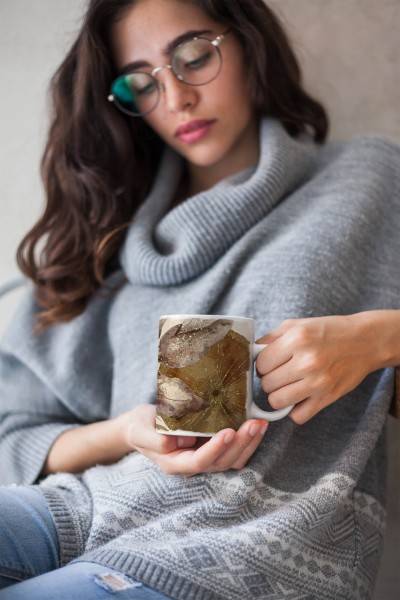 Paul Sinus Art Dekorative Tasse mit schönem Motiv schönem Design Muster Kreise Pflanzen Blätter Gold Braun 50% Rabatt für begrenzte Zeit