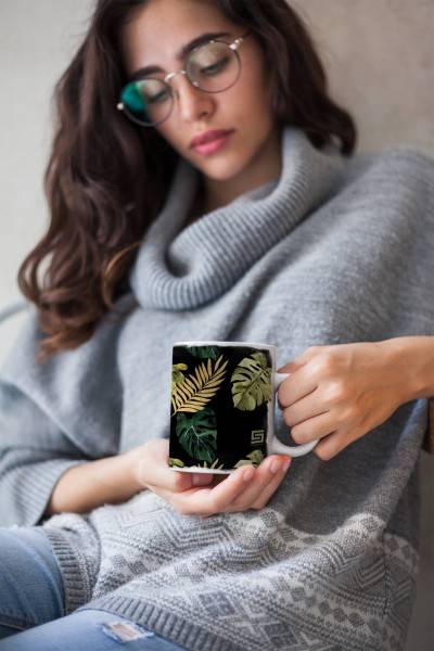 Paul Sinus Art Dekorative Tasse mit schönem Motiv Monstera Fensterblatt Pflanzen Muster Gold Schwarz Großer Ausverkauf