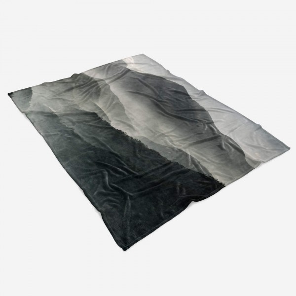 Paul Sinus Art Handtuch Strandhandtuch Saunatuch Kuscheldecke mit Fotomotiv Berge Tannenwald Schwarz Wei Discount Store für neue Produkte