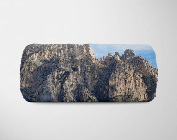 Paul Sinus Art Handtuch Strandhandtuch Saunatuch Kuscheldecke mit Fotomotiv Dolomiten Berge Klippen Nur noch ein Tag übrig