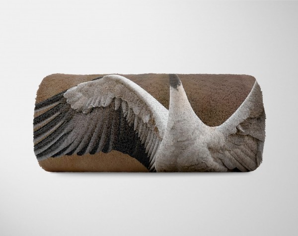 Paul Sinus Art Handtuch Strandhandtuch Saunatuch Kuscheldecke mit Tiermotiv Kranich breitet Fl Meist gekauft