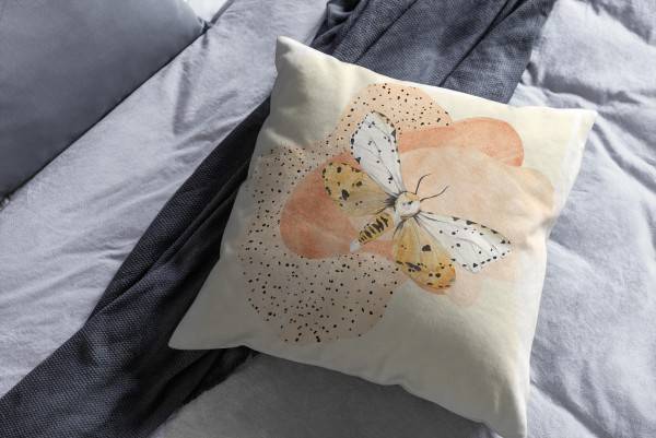 Paul Sinus Art Dekokissen Kissen Eauzone Aquarell Motiv Motte Pastelltöne Kuschelig Kunstvoll Weich Bis zu 65% Rabatt