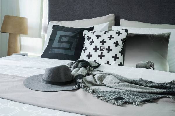 Paul Sinus Art Tiere, schwarz, weiß, Elefant und Zebra Deko Kissen 40x40cm für Couch Sofa Lounge Zierkissen Neueste Stile